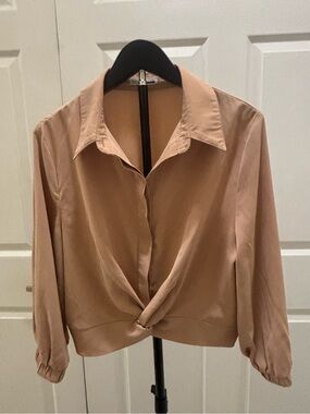 Fashion Nova Twist-Knot Button-Down Shirt in Light Brown